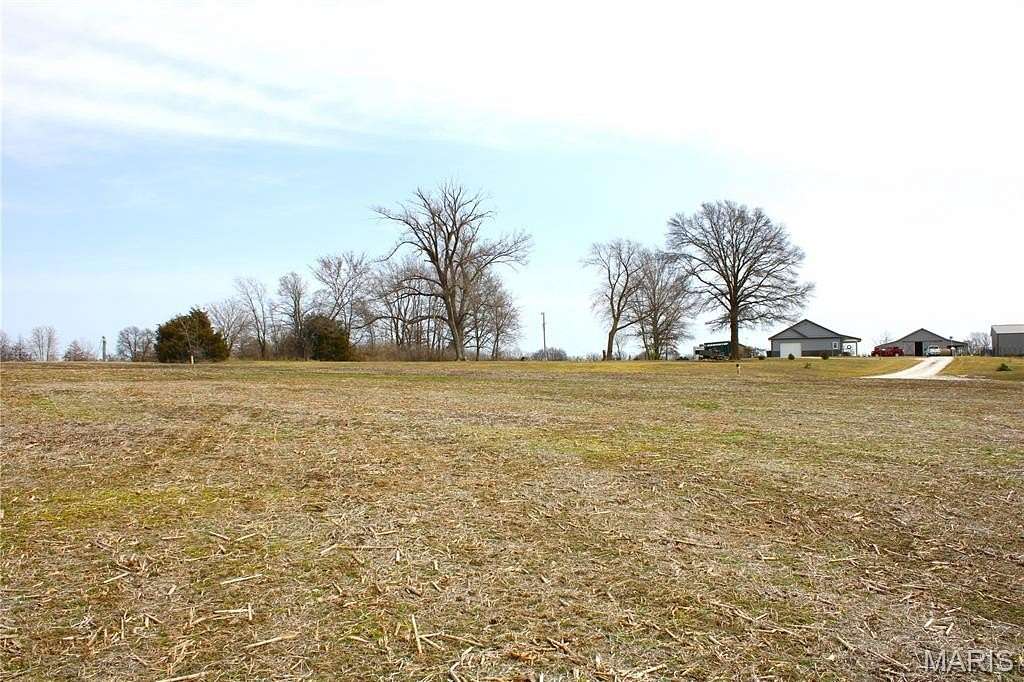 7 Acres of Land for Sale in Paris, Missouri