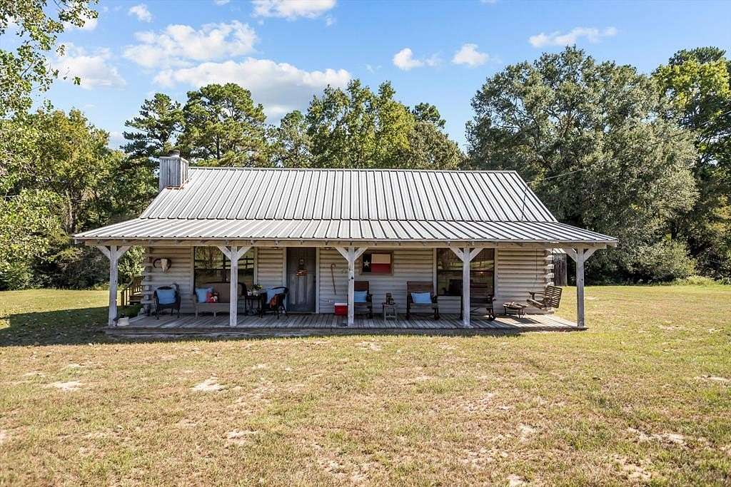 125 Acres of Land with Home for Sale in Kennard, Texas