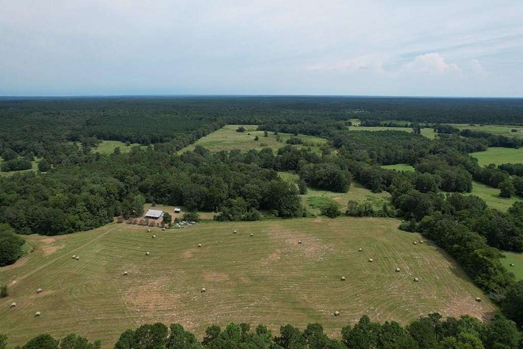 125 Acres of Land with Home for Sale in Kennard, Texas