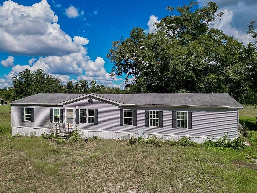 10 Acres of Land with Home for Sale in Branford, Florida