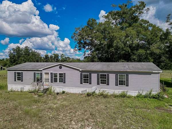 10 Acres of Land with Home for Sale in Branford, Florida