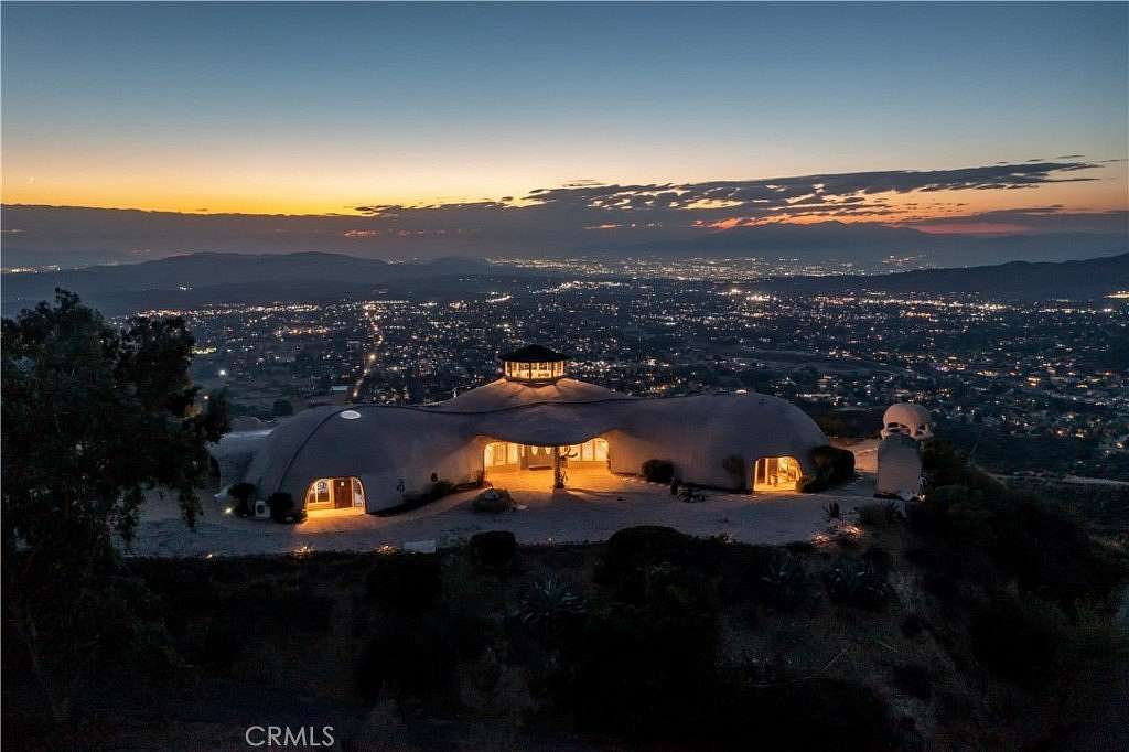 43.8 Acres of Land with Home for Sale in Yucaipa, California