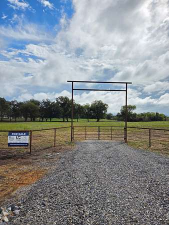 10 Acres of Land for Sale in Bokchito, Oklahoma