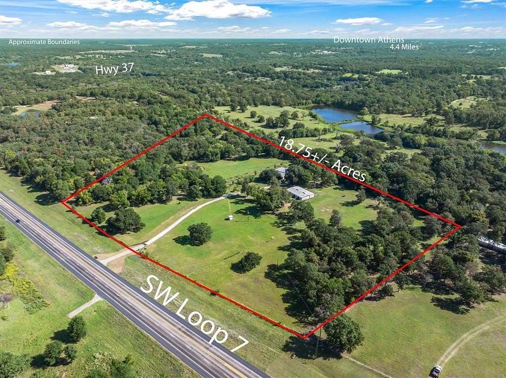 18.8 Acres of Land with Home for Sale in Athens, Texas