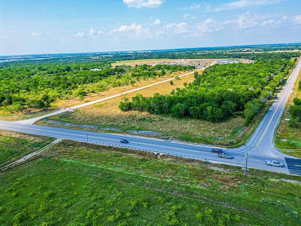 3.5 Acres of Mixed-Use Land for Sale in Corsicana, Texas