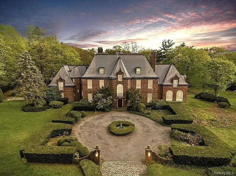 3.2 Acres of Residential Land with Home for Lease in Huntington, New York