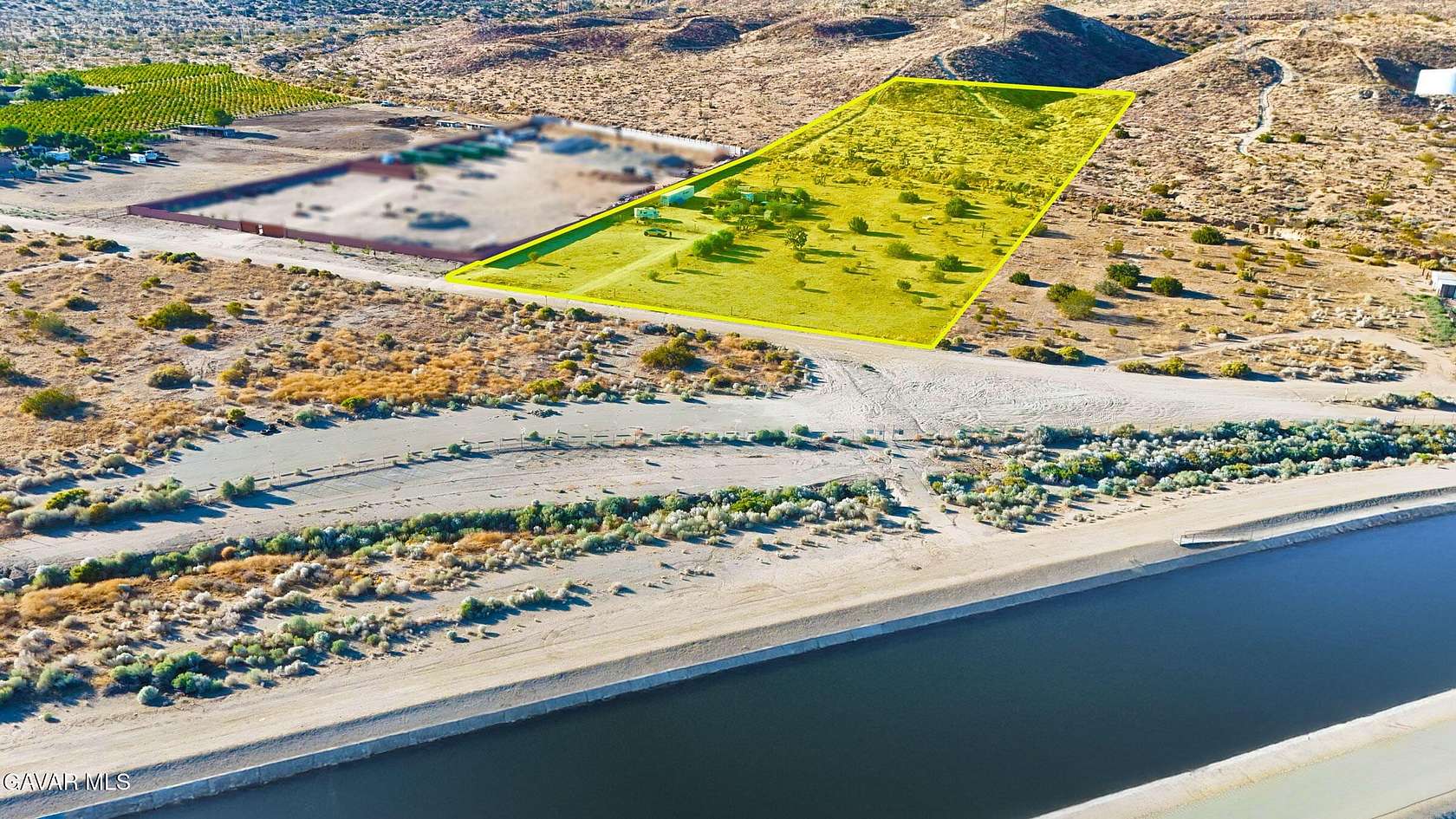 8.57 Acres of Mixed-Use Land for Sale in Palmdale, California