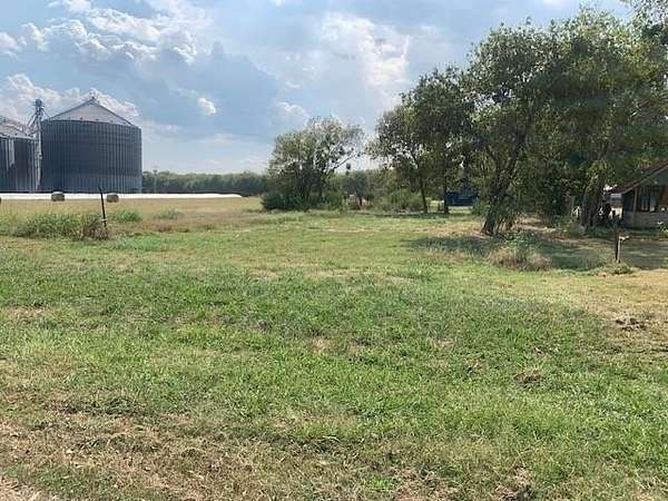0.17 Acres of Residential Land for Sale in Itasca, Texas