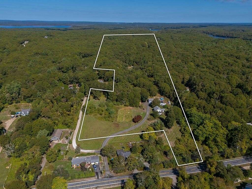 16 Acres of Land for Sale in South Kingstown Town, Rhode Island