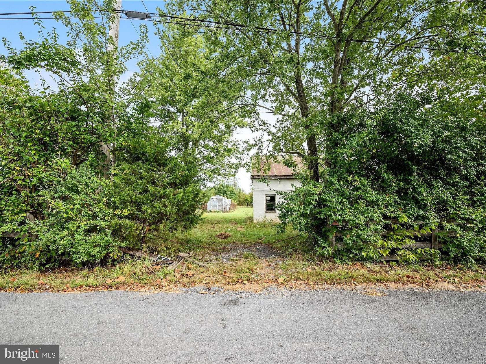 1.69 Acres of Land for Sale in White Post, Virginia