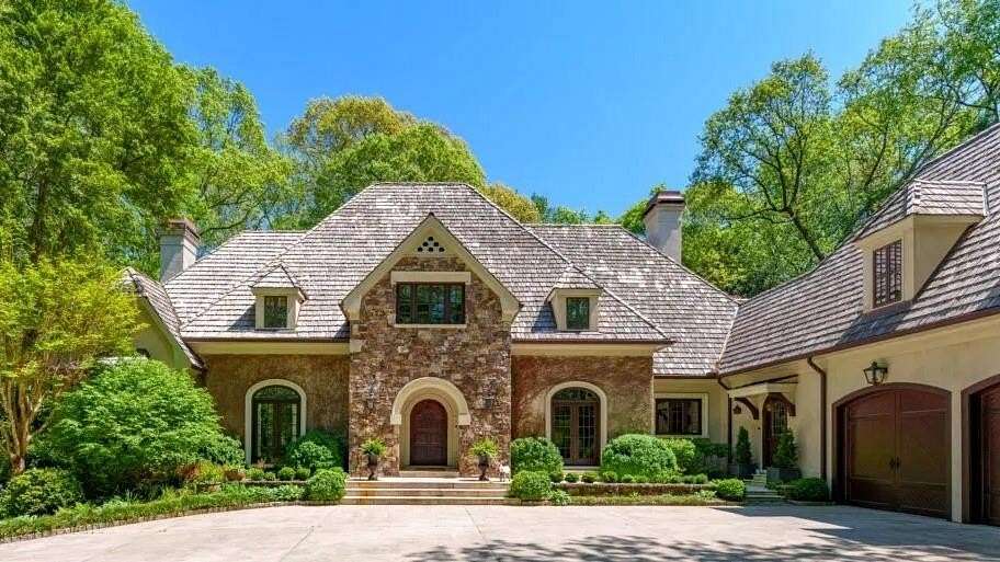 4.5 Acres of Residential Land with Home for Sale in Atlanta, Georgia