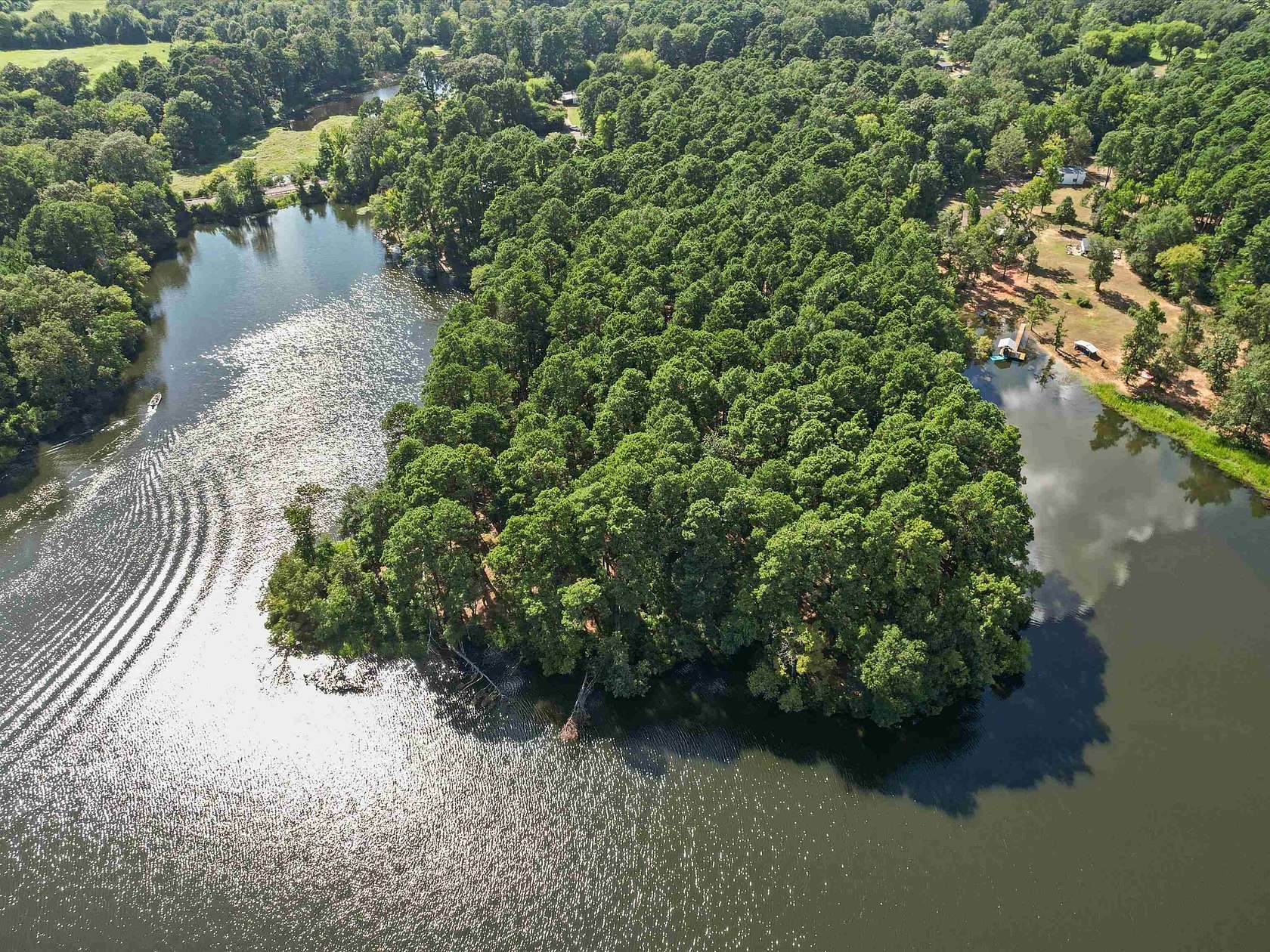4.33 Acres of Residential Land for Sale in Daingerfield, Texas