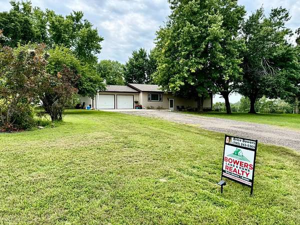 4.6 Acres of Residential Land with Home for Sale in Wamego, Kansas