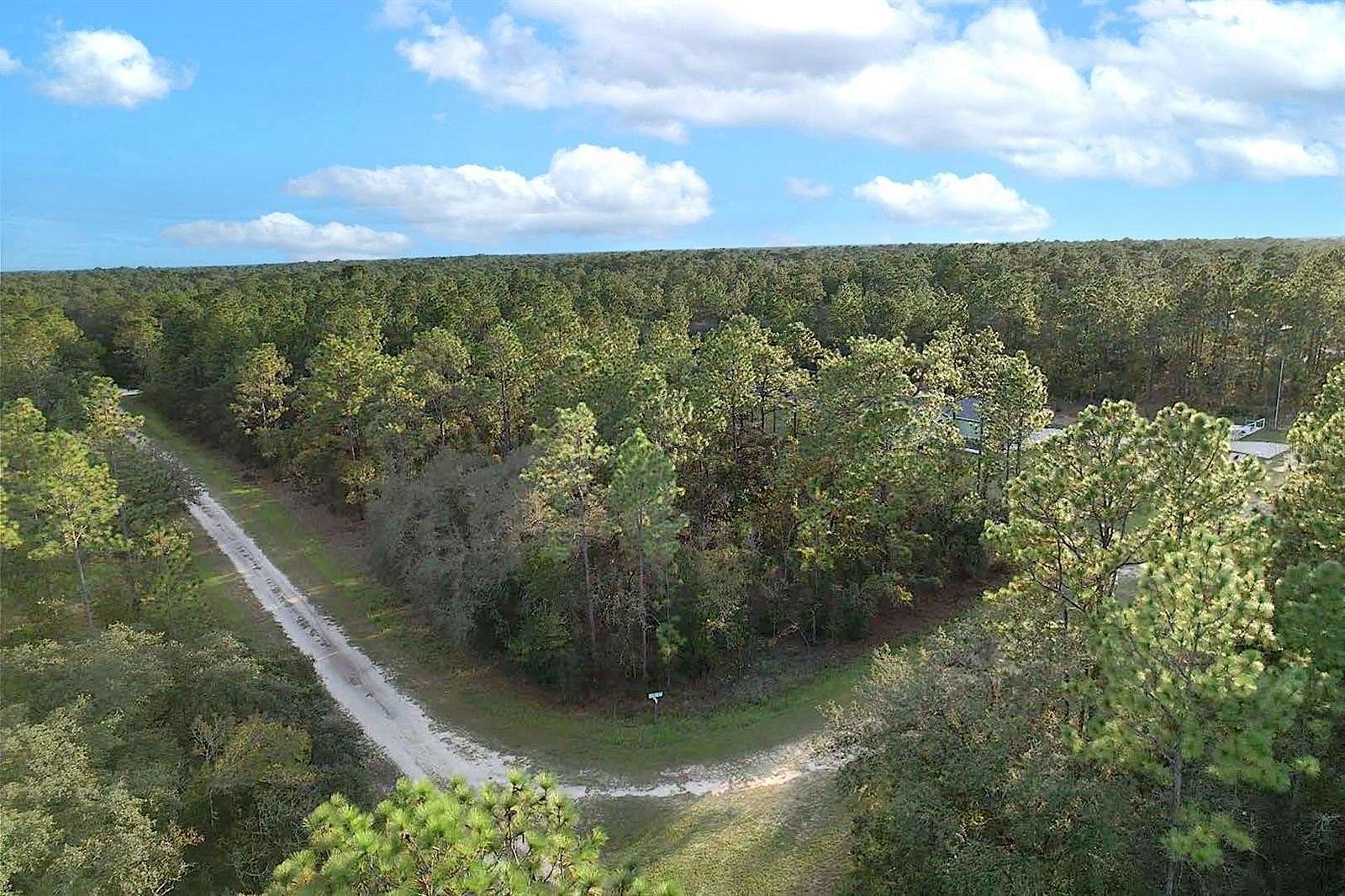 0.98 Acres of Residential Land for Sale in Dunnellon, Florida