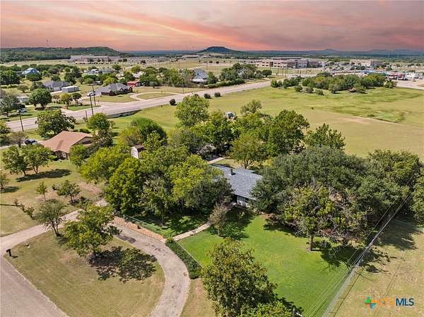 2.12 Acres of Residential Land with Home for Sale in Killeen, Texas