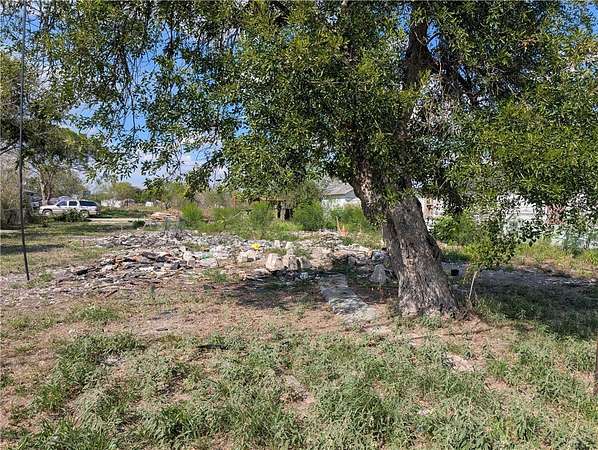 0.13 Acres of Improved Residential Land for Sale in Robstown, Texas