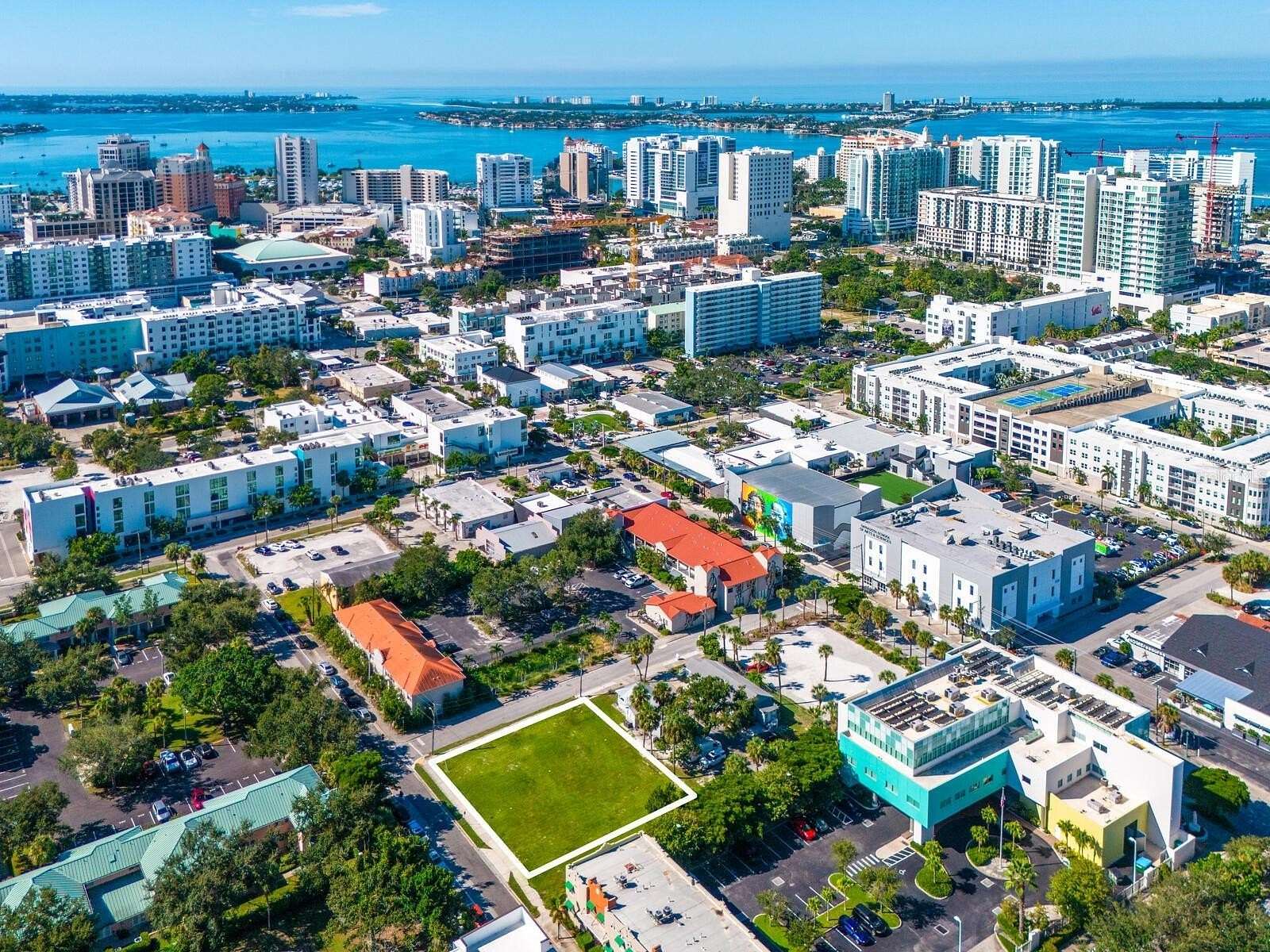 0.31 Acres of Residential Land for Sale in Sarasota, Florida