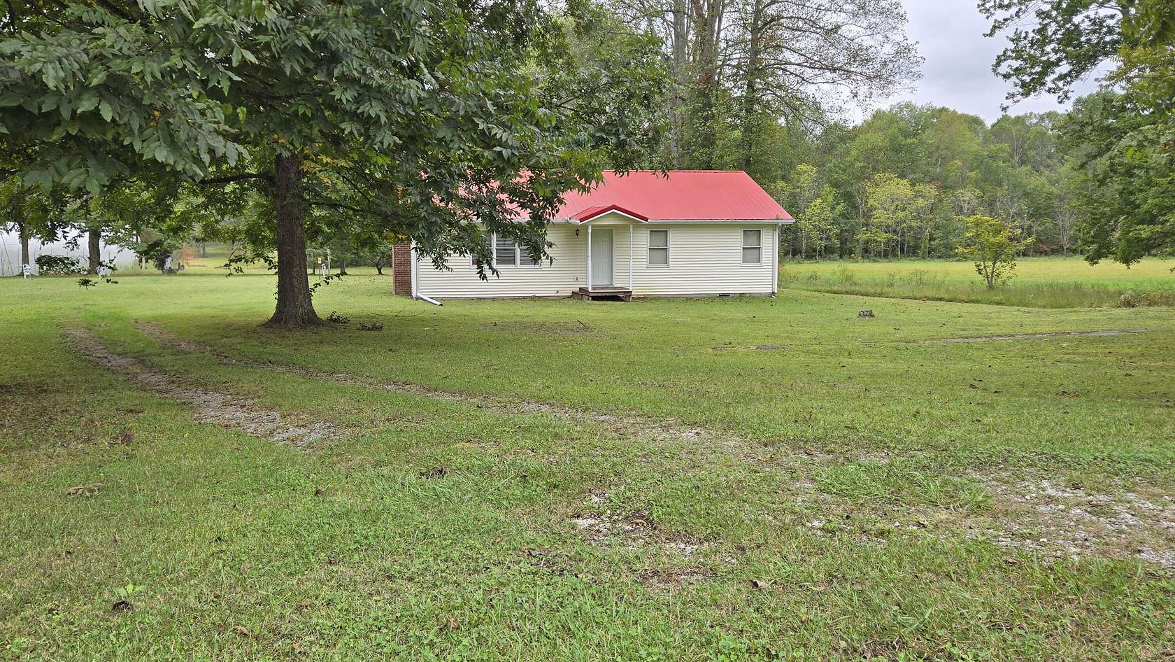 17.5 Acres of Land with Home for Sale in London, Kentucky
