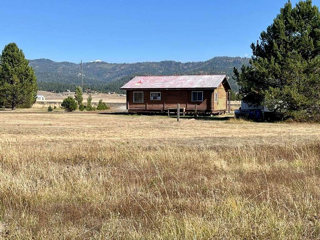 2.38 Acres of Residential Land with Home for Sale in Cascade, Idaho