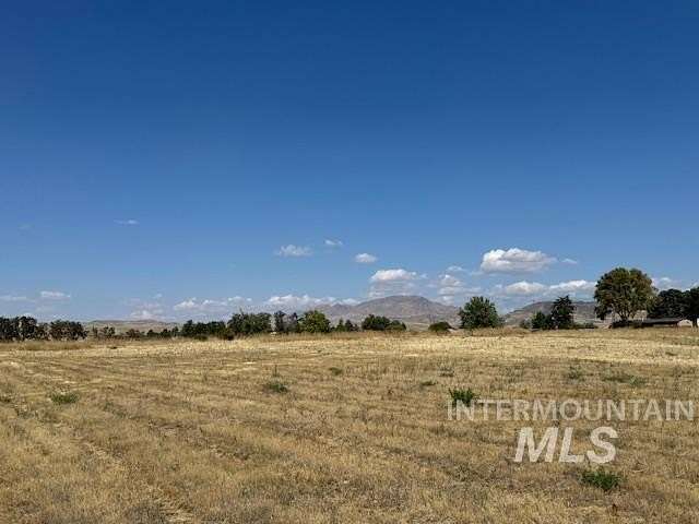 5 Acres of Residential Land for Sale in Emmett, Idaho