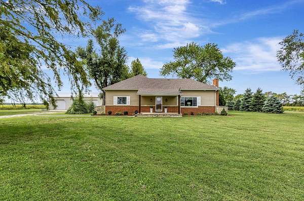 5 Acres of Residential Land with Home for Sale in Belle Plaine, Kansas