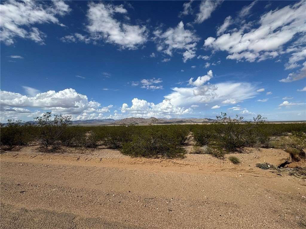 0.39 Acres of Residential Land for Sale in Kingman, Arizona