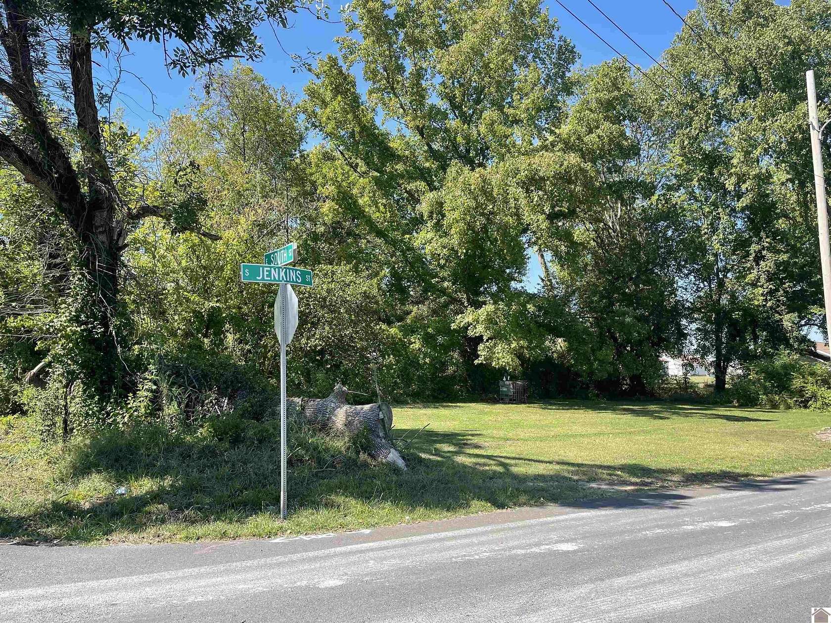 0.39 Acres of Residential Land for Sale in Mayfield, Kentucky