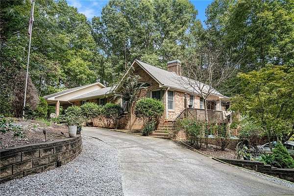 12.4 Acres of Recreational Land with Home for Sale in Taylorsville, Georgia