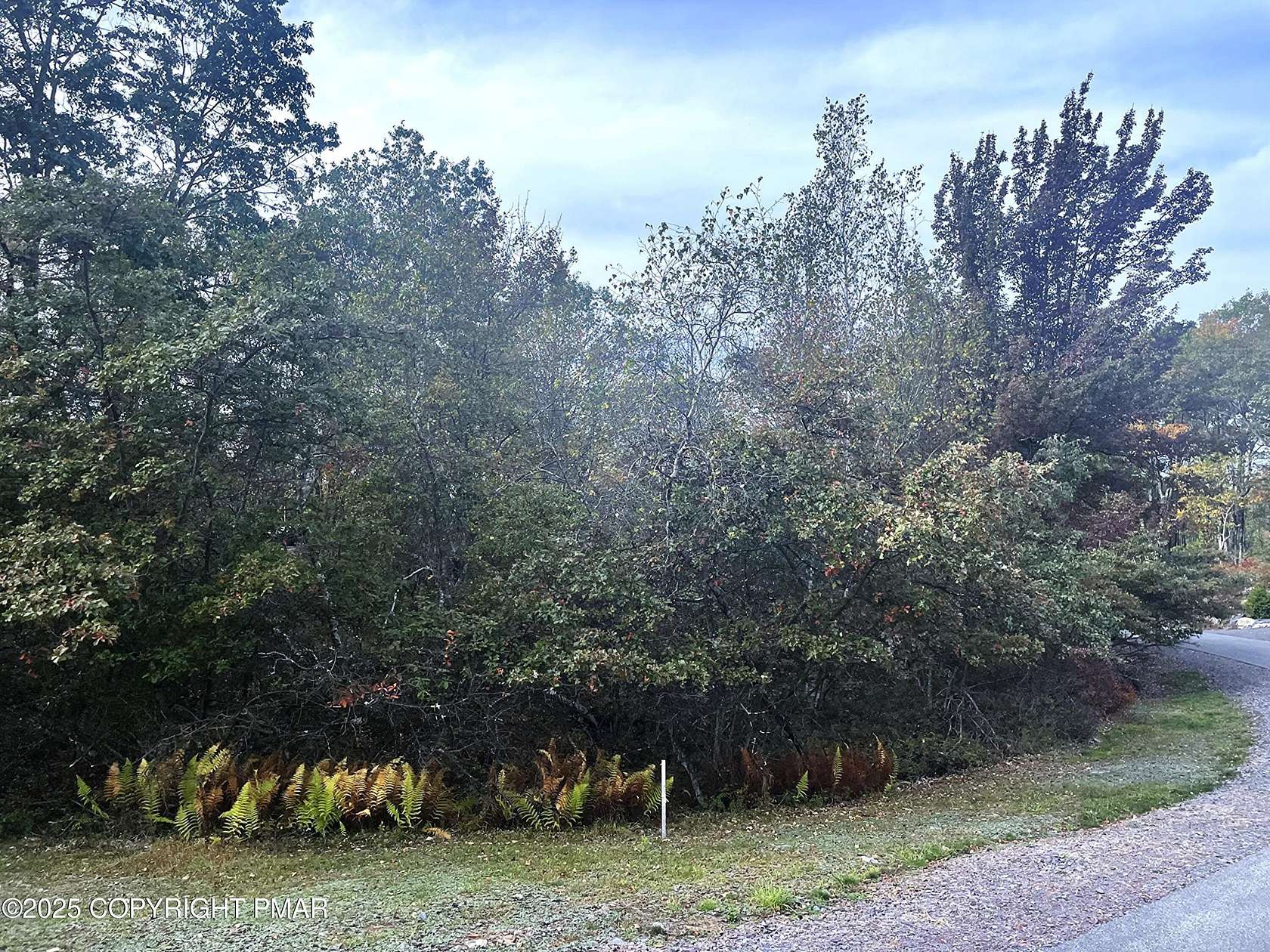 0.8 Acres of Residential Land for Sale in Pocono Pines, Pennsylvania