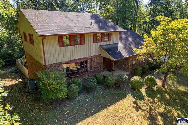 2.53 Acres of Residential Land with Home for Sale in Terre Haute, Indiana