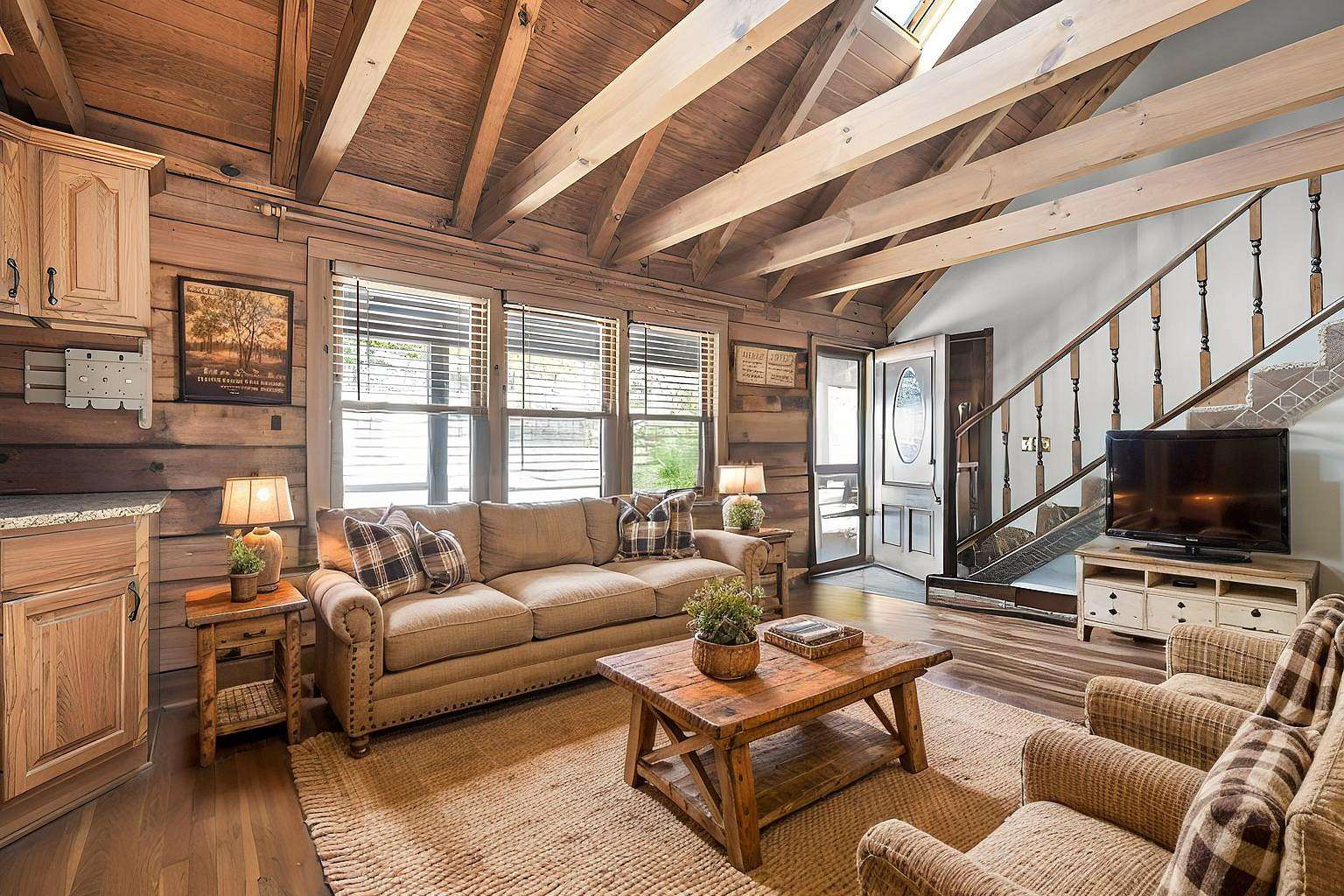 2 Acres of Residential Land with Home for Sale in Nashville, Tennessee