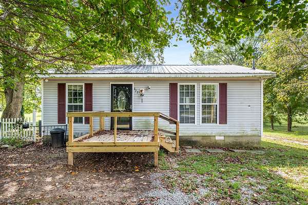 1.9 Acres of Residential Land with Home for Sale in Manchester, Tennessee