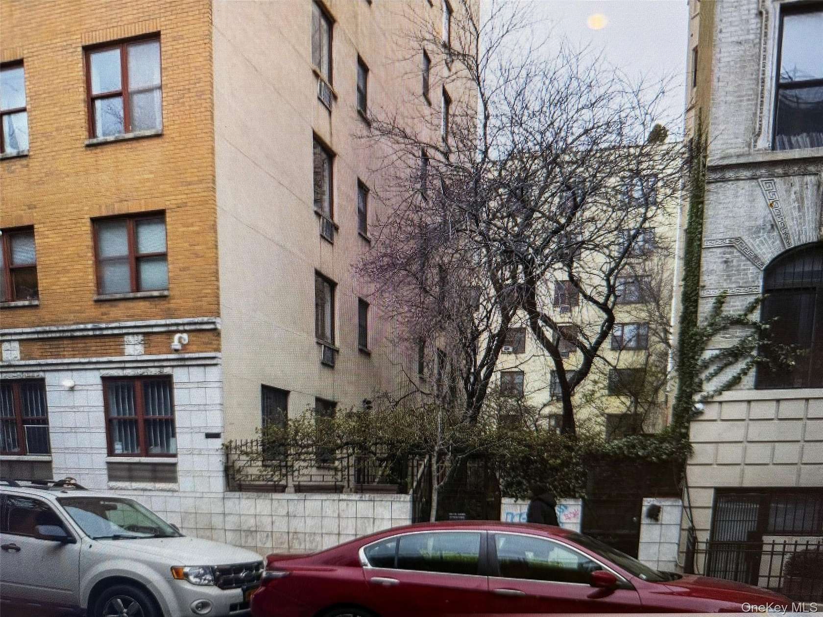 0.05 Acres of Land for Sale in New York, New York