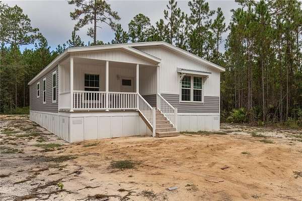 2.55 Acres of Residential Land with Home for Sale in Jesup, Georgia