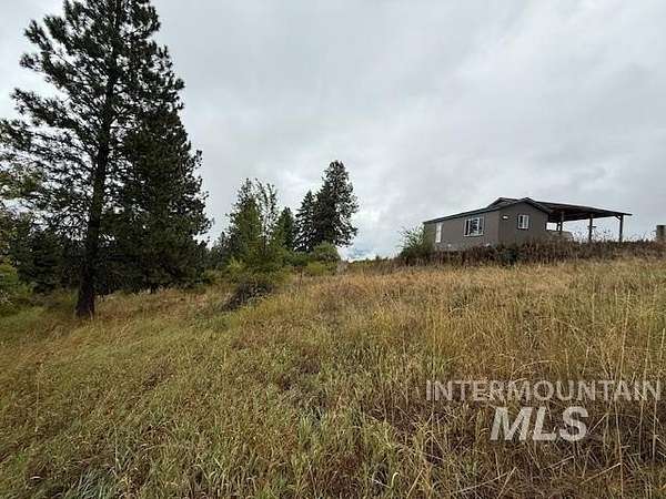 33 Acres of Recreational Land with Home for Sale in Kamiah, Idaho