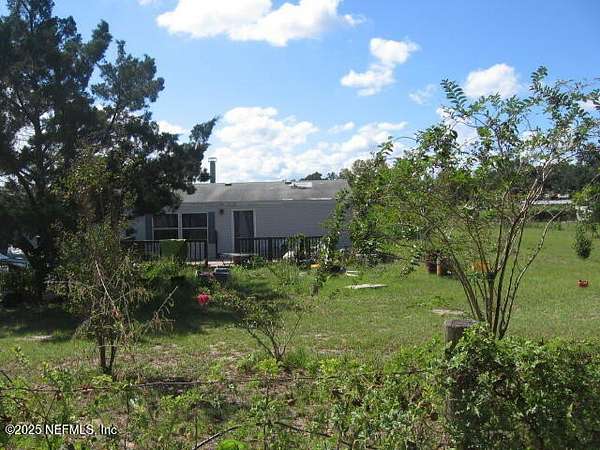 5 Acres of Residential Land with Home for Sale in Trenton, Florida