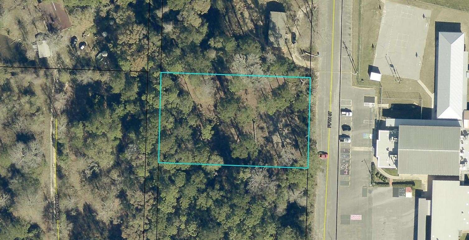 0.87 Acres of Residential Land for Sale in Laurel Hill, Florida