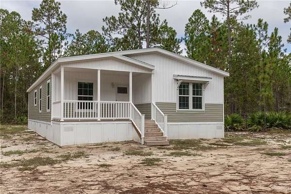 2.55 Acres of Residential Land with Home for Sale in Jesup, Georgia