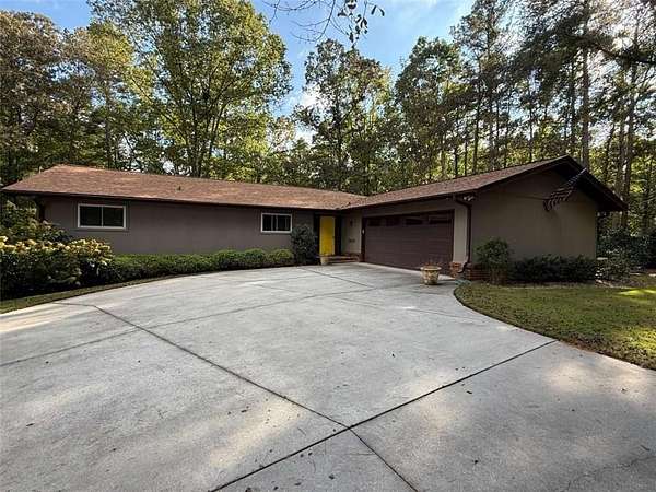 2.69 Acres of Residential Land with Home for Sale in Sharpsburg, Georgia