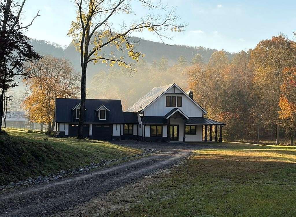 6 Acres of Residential Land with Home for Sale in Mineral Bluff, Georgia