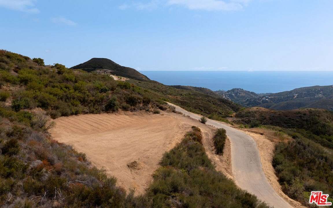 9.67 Acres of Residential Land for Sale in Malibu, California