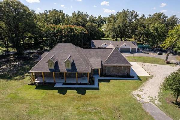 14 Acres of Land with Home for Sale in Proctor, Arkansas