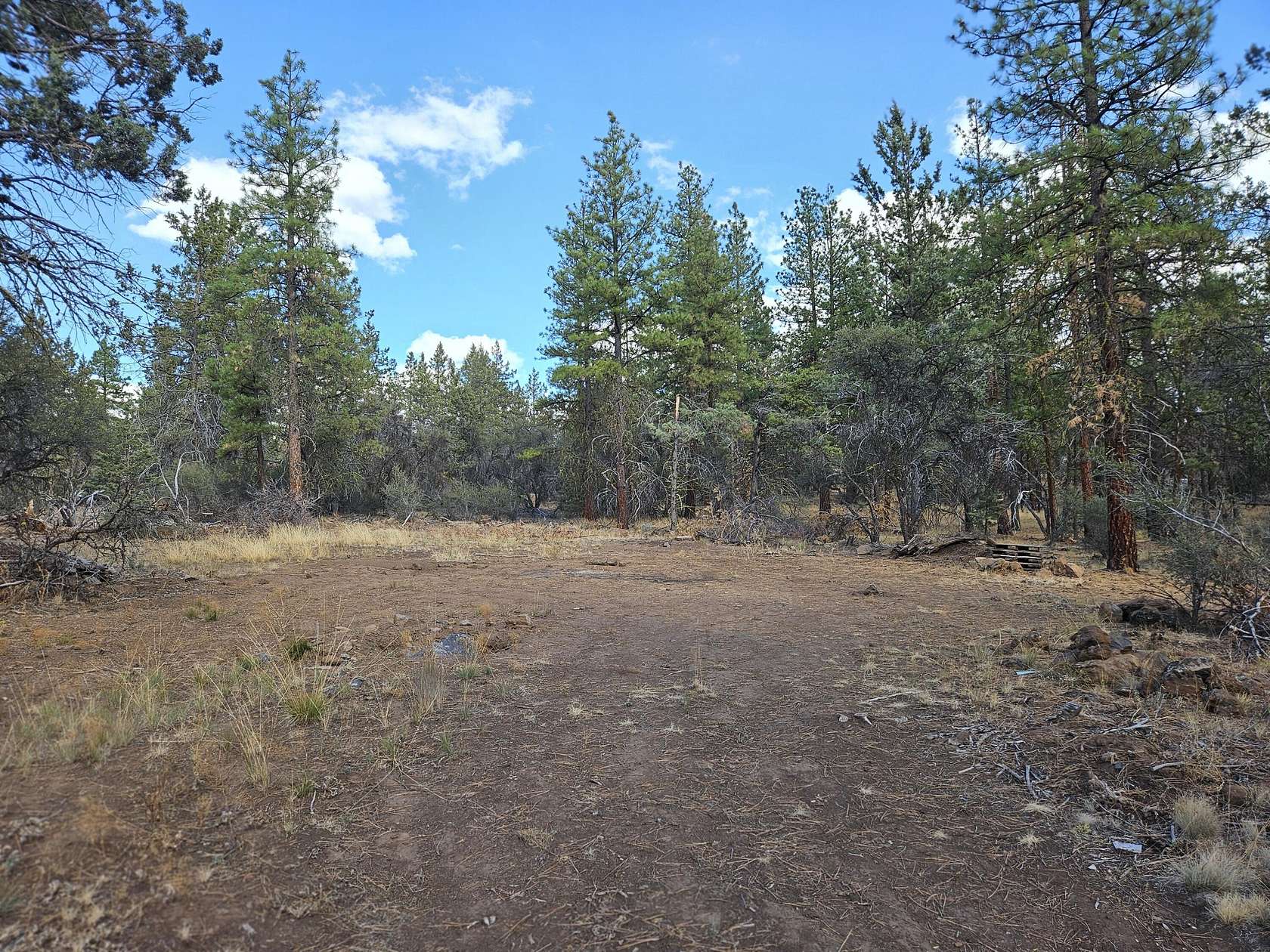 2 Acres of Residential Land for Sale in Bonanza, Oregon