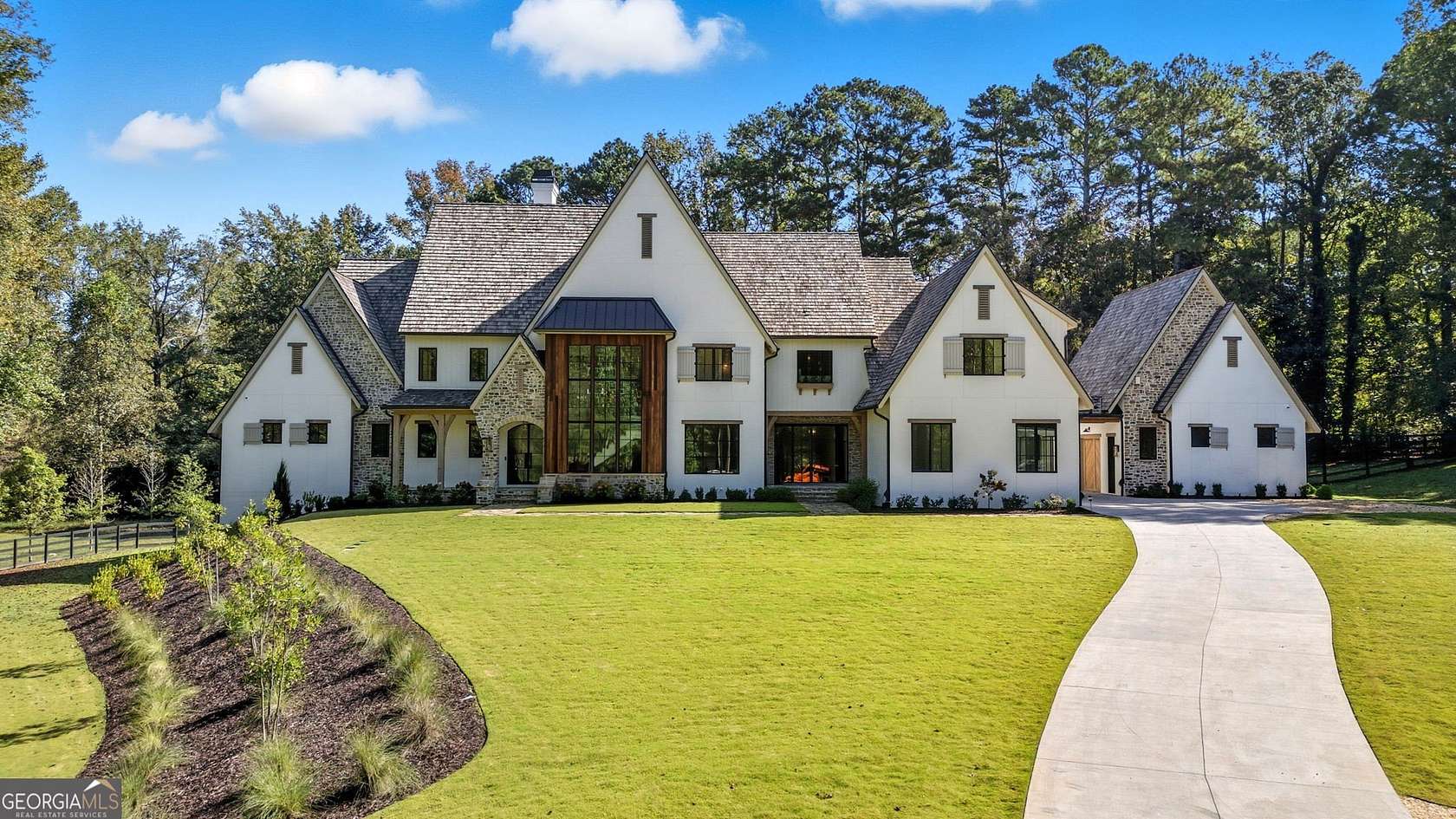 4.48 Acres of Residential Land with Home for Sale in Alpharetta, Georgia