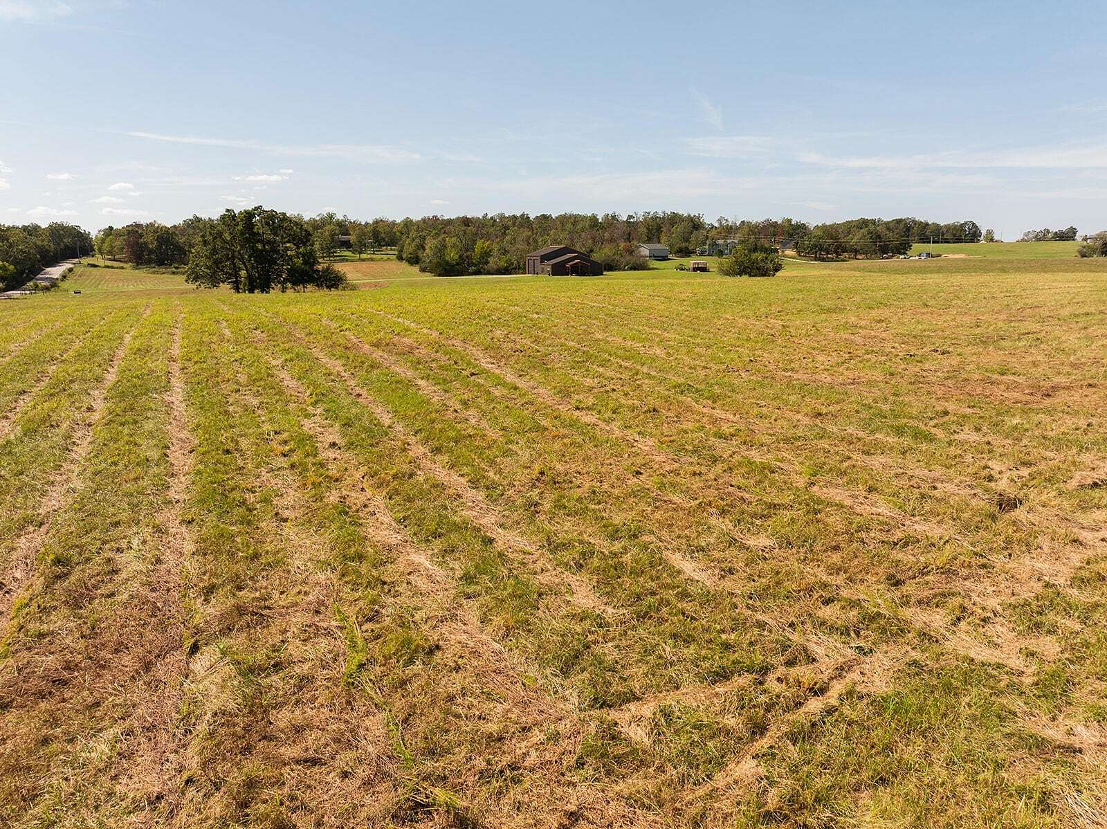 10 Acres of Land for Sale in Billings, Missouri