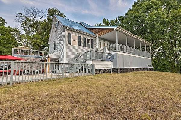 15.2 Acres of Land with Home for Sale in Branson, Missouri