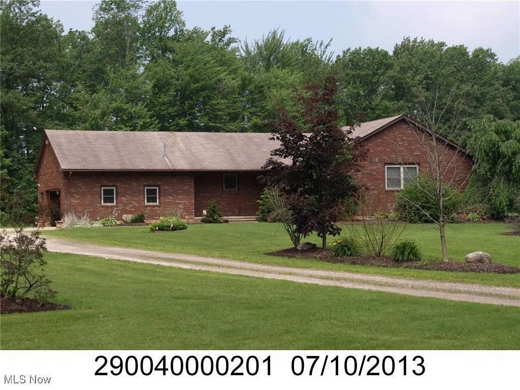 16.4 Acres of Recreational Land with Home for Sale in Jefferson, Ohio