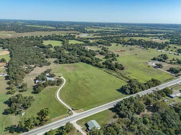 15.8 Acres of Land for Sale in Boyd, Texas