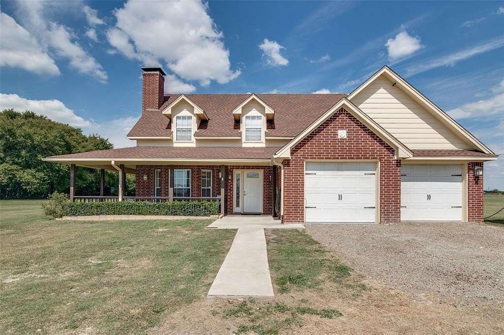 10.2 Acres of Land with Home for Sale in Purdon, Texas