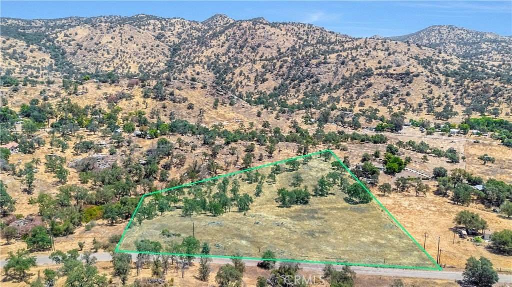 5 Acres of Residential Land for Sale in Squaw Valley, California